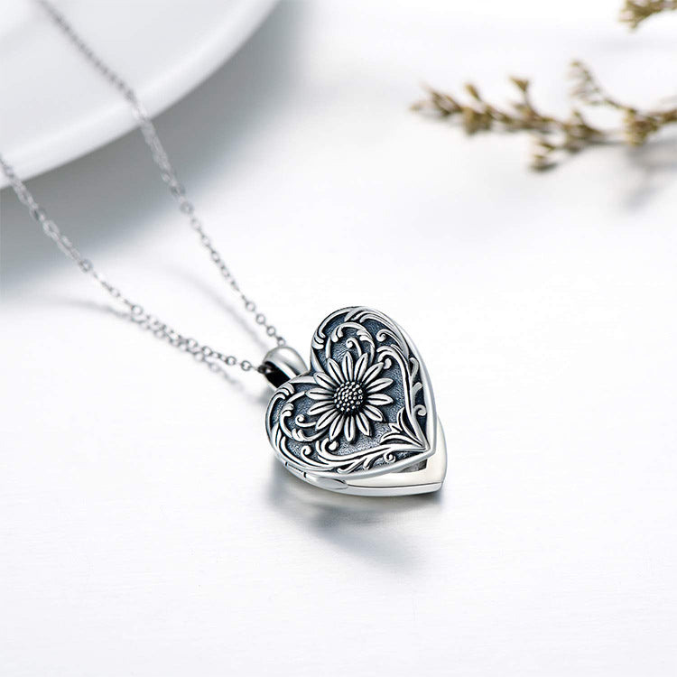 Classic Vintage Sunflower Carved Couple Photo Necklace