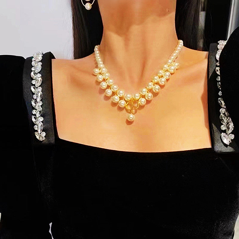 Elegant Pearl Necklace