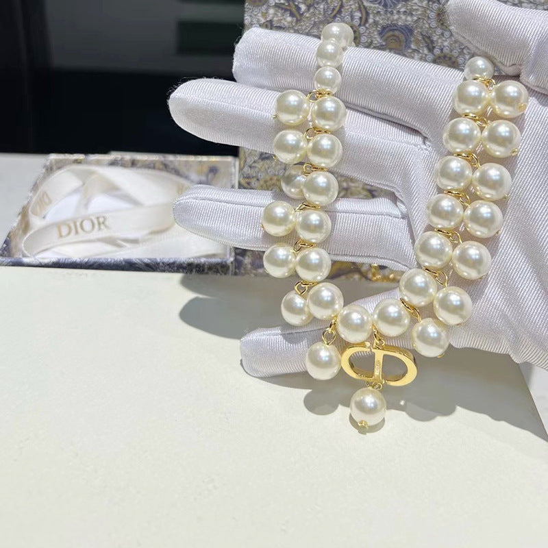 Elegant Pearl Necklace