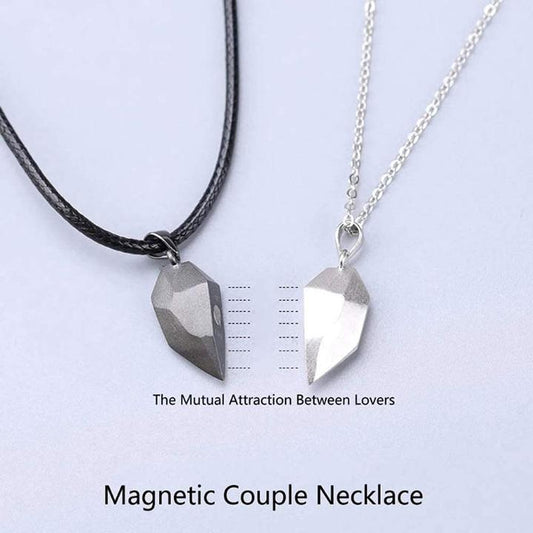 GIFTYLAND LOVE NECKLACE